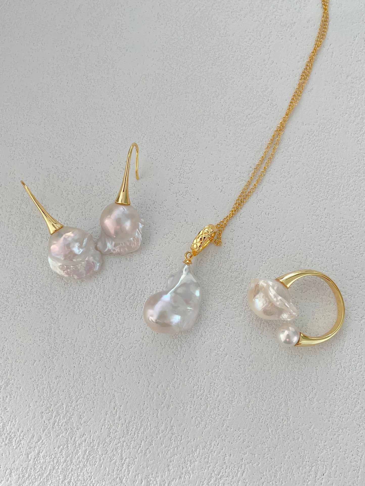Classic Grandeur Baroque Pearl Earrings