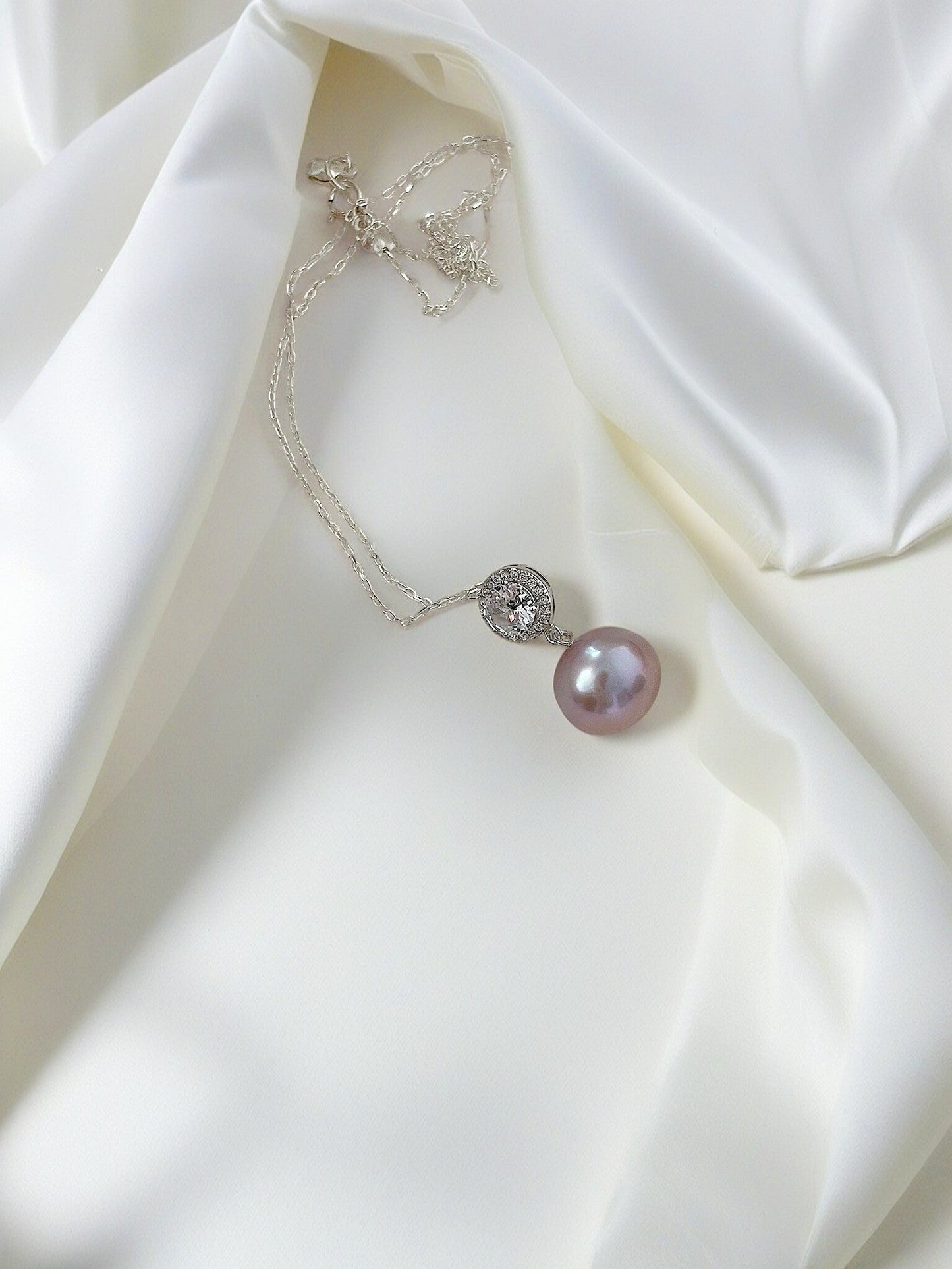Floral Baroque Pearl Necklace