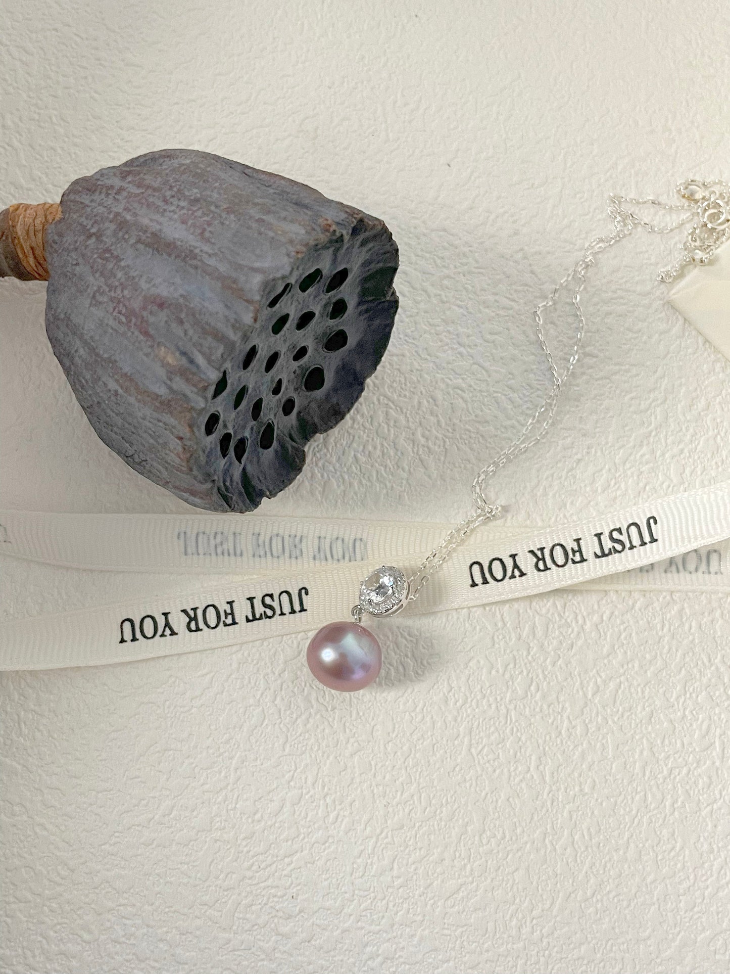 Floral Baroque Pearl Necklace