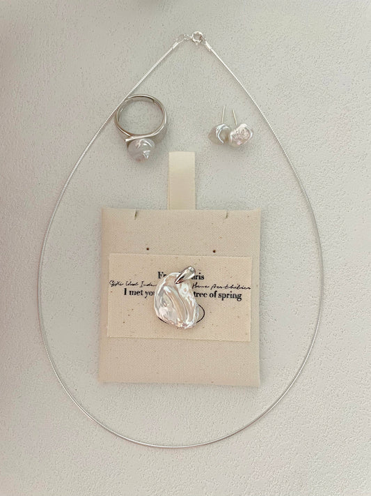 Floral Baroque Pearl Necklace