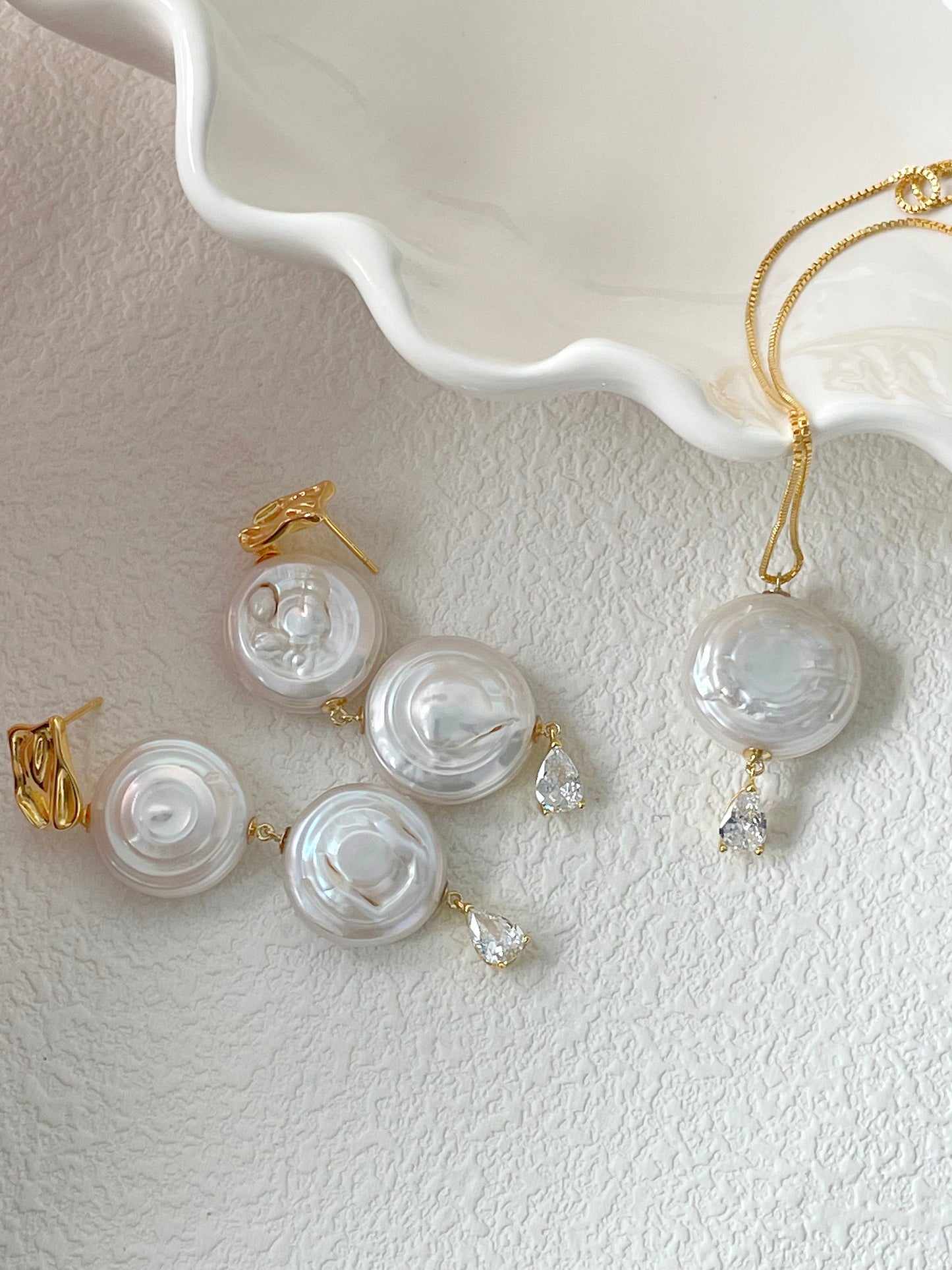Roman Holiday Baroque Pearl Necklace