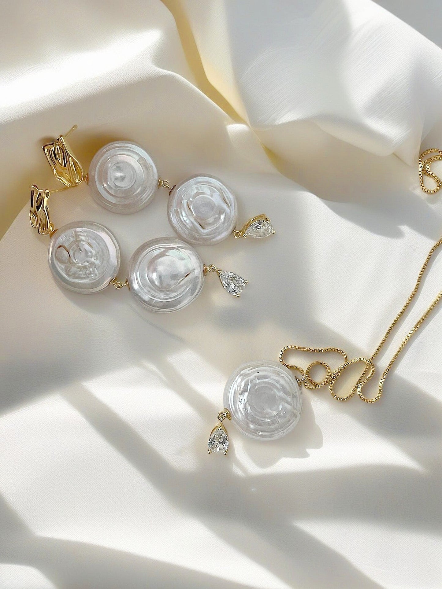 Roman Holiday Baroque Pearl Necklace